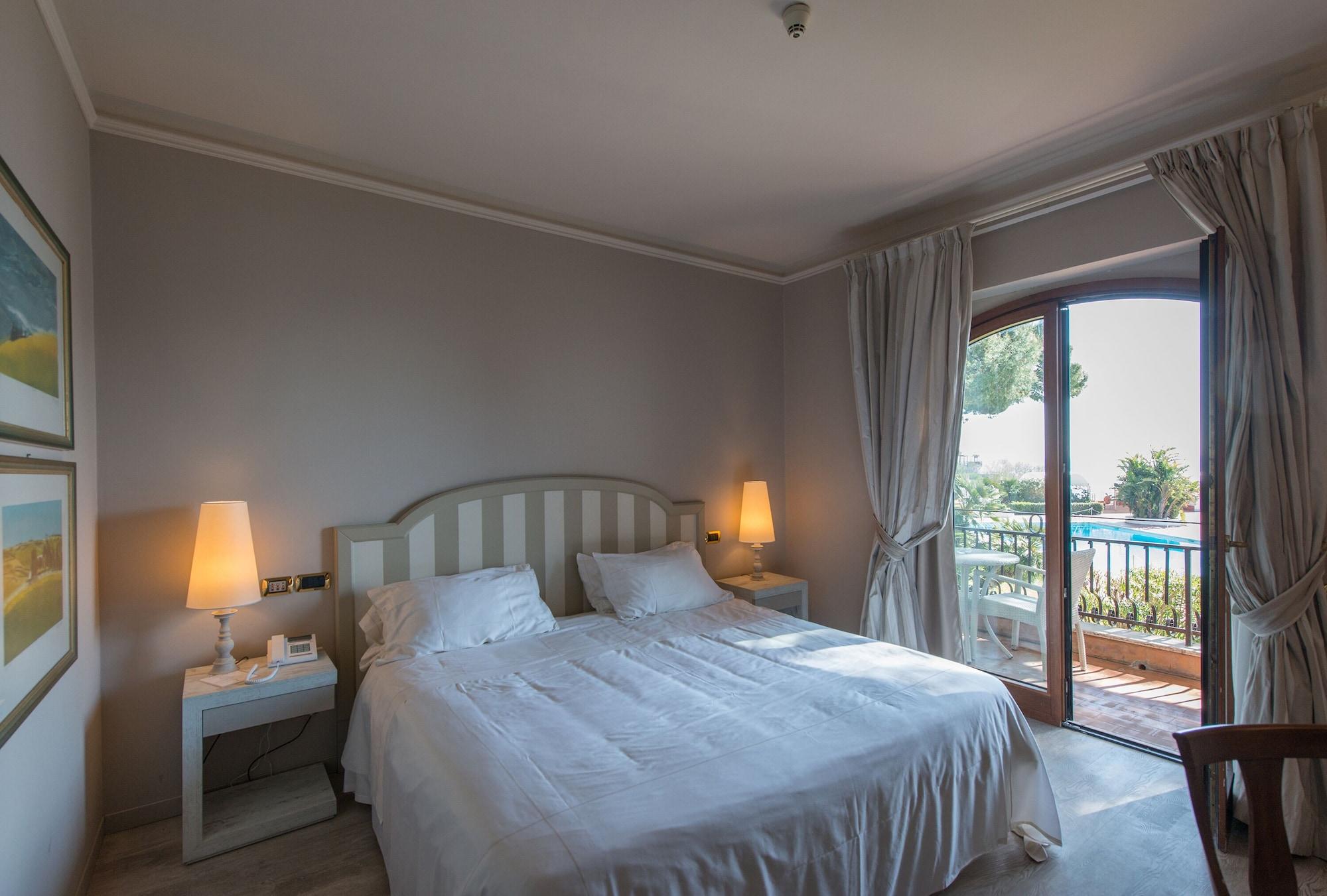 Grand Hotel Baia Verde Cannizzaro Eksteriør bilde