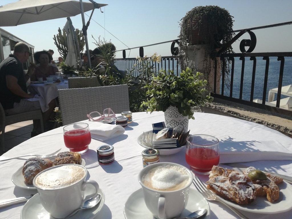 Grand Hotel Baia Verde Cannizzaro Eksteriør bilde